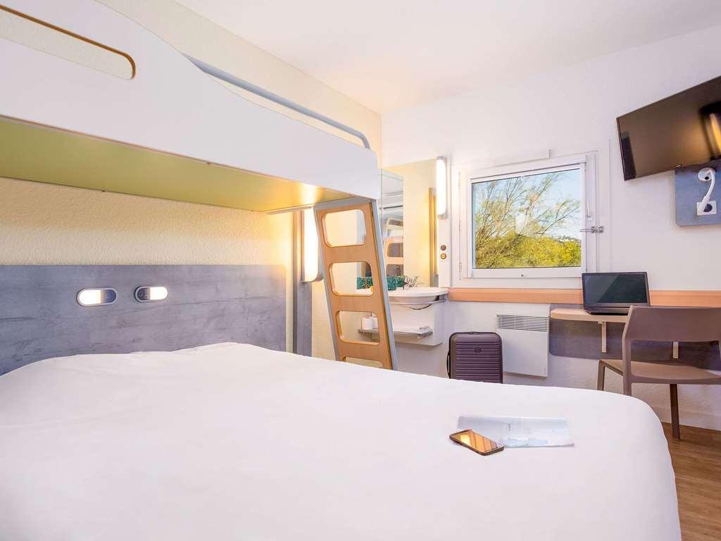 Ibis Budget Frejus Saint Raphael Capitou A8 Экстерьер фото