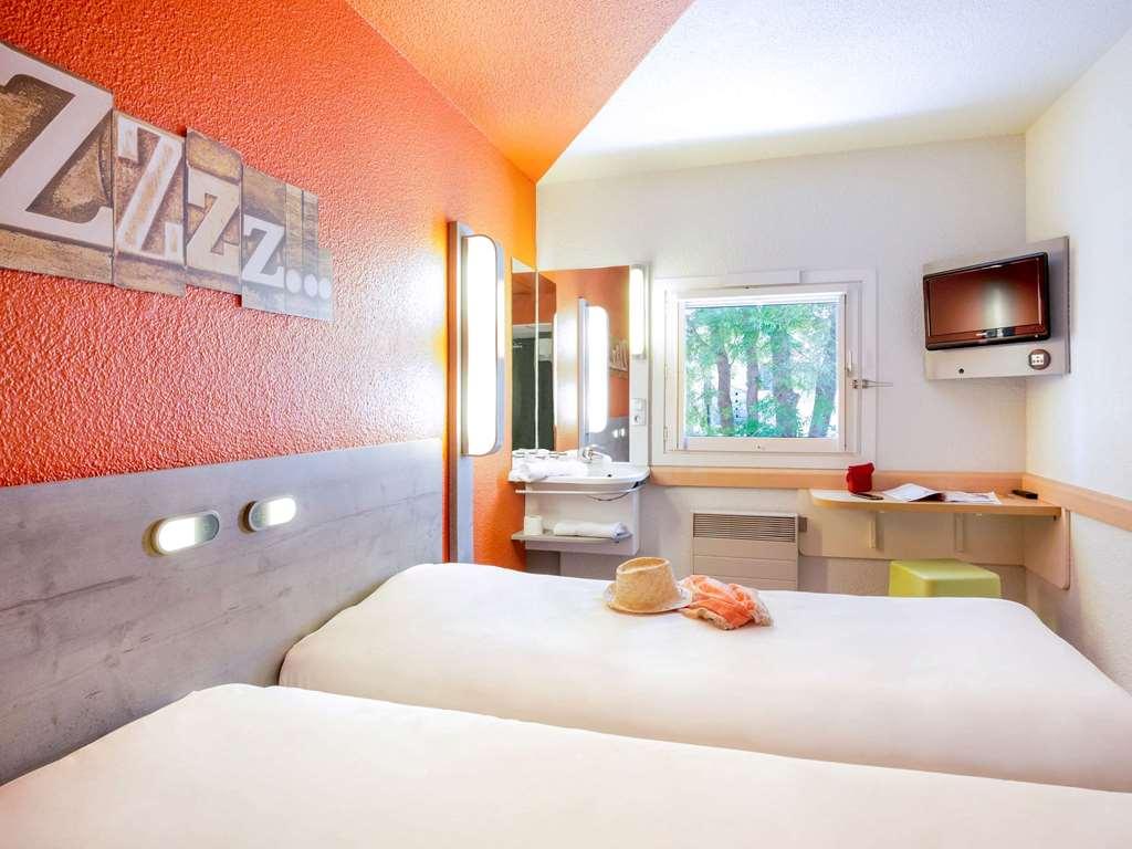 Ibis Budget Frejus Saint Raphael Capitou A8 Экстерьер фото