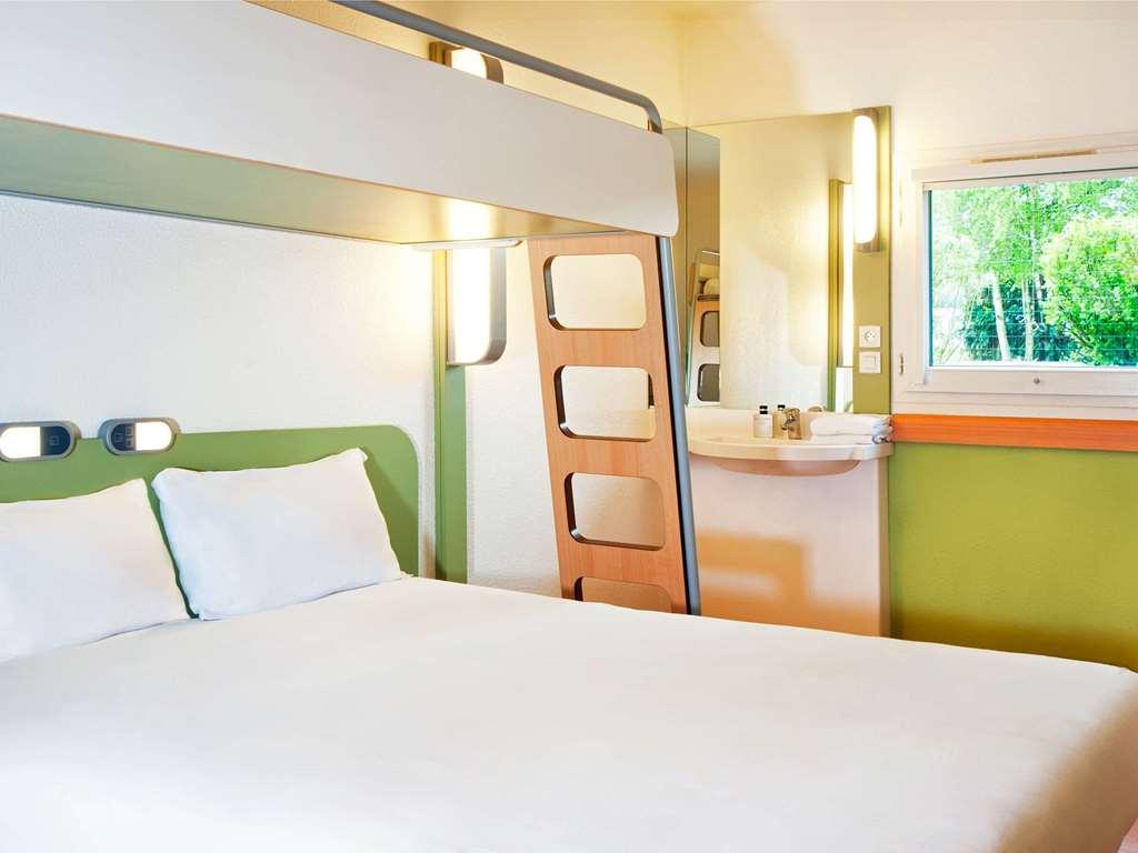 Ibis Budget Frejus Saint Raphael Capitou A8 Экстерьер фото